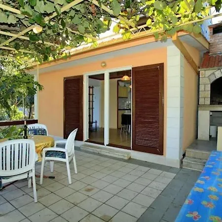Cebalo Kor Ula Apartment *